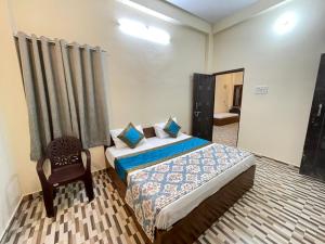 Postel nebo postele na pokoji v ubytování Kashi Paradise Stay by visitkashi