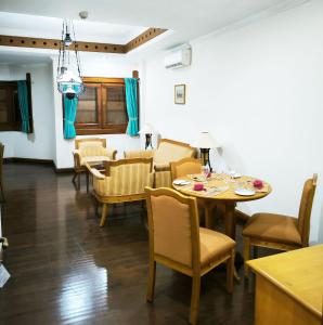 Kresna Hotel休息區