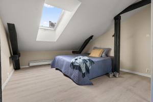 Postel nebo postele na pokoji v ubytování Unique top floor - Super central - 2 bedr - 78 m2