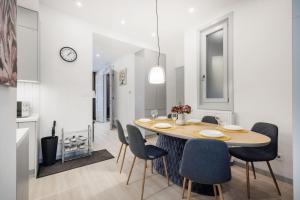Elegant Two-bedroom Apartment in the Centre 1077 Budapest, Dob u. 71 kép - 2