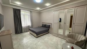 Postel nebo postele na pokoji v ubytování Lux Home in heart of city center
