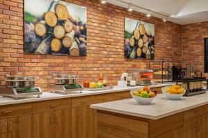 Fotografie z fotogalerie ubytování Ramada by Wyndham Cochrane v destinaci Cochrane + 37 fotografií