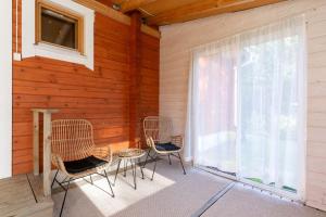 Χώρος καθιστικού στο Santa's Loghouse