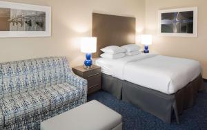 Φωτογραφία από το άλμπουμ του Hotel Renovo Des Moines Urbandale,Tapestry Collection Hilton σε Urbandale