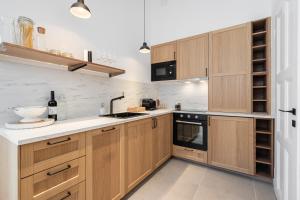Kuchyň nebo kuchyňský kout v ubytování Empire Echo 2-BDR Apartment