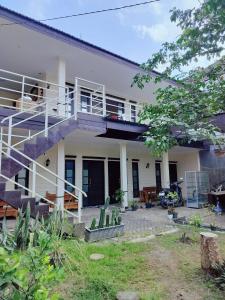 Сад в Karjo Home Stay Syariah