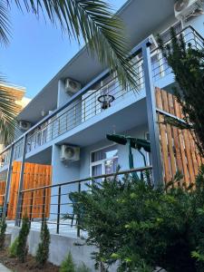 Budova, kde se vila nachází