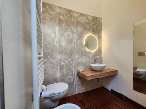 Koupelna v ubytování Gaia Suites - A due passi dal centro - Parcheggio privato + 37 fotografií