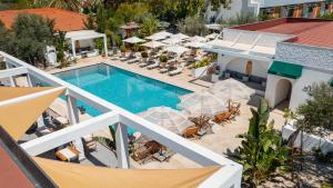 Bazén v ubytování Ölüdeniz Blu Luxury Unique Hotel - Adults-Only nebo v jeho okolí