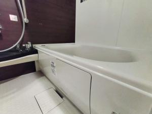 Bild i bildgalleri på 12池袋最中心 两室一厅两浴室两卫生间 池袋站7分 2 rooms Ikebukuro center 7 mins to ST Max 8P 直达新宿 涉谷 表参道 池袋 上野 代代木 银座 原宿 i Tokyo