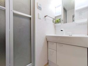 Ett badrum på 12池袋最中心 两室一厅两浴室两卫生间 池袋站7分 2 rooms Ikebukuro center 7 mins to ST Max 8P 直达新宿 涉谷 表参道 池袋 上野 代代木 银座 原宿