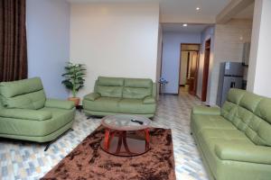 Afbeelding uit fotogalerij van Daisy's Apartments in Bwebajja