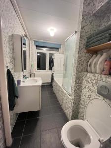 Afbeelding uit fotogalerij van Noah's House in Voorburg