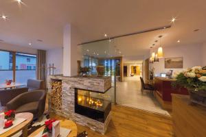 A seating area at Hotel Goldene Rose