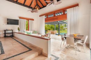 Foto Punta Canas asuva majutusasutuse Bungalow with tropical style at cap cana A8C galeriist