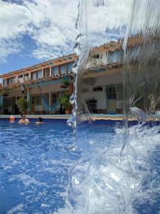 Bazén v ubytování Hotel Bosque Blue nebo v jeho okolí