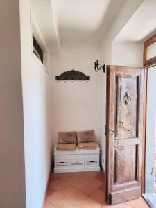 Bilde i galleriet til House Oleander in der Toskana - Bigliolo - mit viel Sonne, Garten, Balkon und Terrasse i Bigliolo