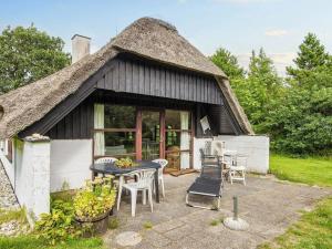Zahrada ubytování 6 person holiday home in Ulfborg