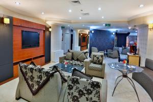 Posezení v ubytování Budo Hotel