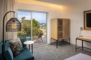 Ruang duduk di Courtyard by Marriott Curacao