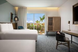 Katil atau katil-katil dalam bilik di Courtyard by Marriott Curacao