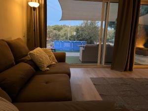 Swimmingpoolen hos eller tæt på Quinta da Alfarrobeira Peaceful Countryside Stay