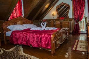 Ένα ή περισσότερα κρεβάτια σε δωμάτιο στο Apartmani Vivaldi Niš