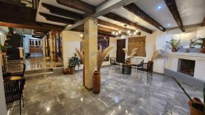 Ein Sitzbereich in der Unterkunft Piedra Negra Boutique Hotel