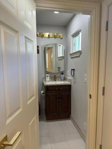 Η κουζίνα ή μικρή κουζίνα στο Cozy and Bright Guest Suite in Heart of Sunnyvale