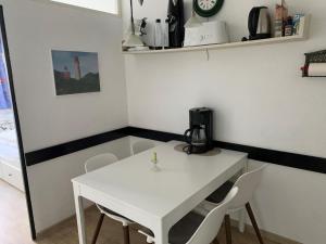 Dapur atau dapur kecil di Berolina Wohnung C 309