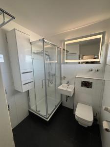 Koupelna v ubytování Exklusive Moderne Wohnung Gießen Stadtnähe mit Balkon