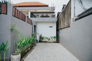 O edifício em que a casa de hóspedes se localiza