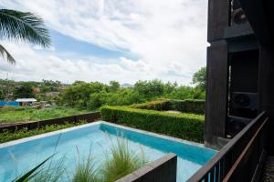 Bazén v ubytování Spacious Pool Access Apartment with 2 BR - Rawai nebo v jeho okolí