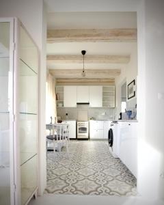 O bucătărie sau chicinetă la Sazava River Apartment