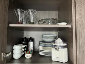 Kuchyň nebo kuchyňský kout v ubytování Luxueus nieuw zonnig hoekappartement SEAVIEW Heldenplein - ruime garagebox - 2 fietsen