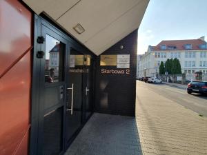 Φωτογραφία από το άλμπουμ του Black&White Apartament Skarbowa 2 Parking σε Leszno