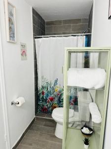 Ένα μπάνιο στο Studio with Terrace Near Hard Rock-Patio +12 φωτογραφίες