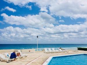 Bazén v ubytování Brisas Residence Hotel Zone Apartment nebo v jeho okolí