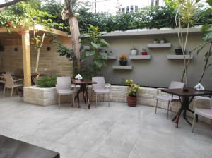 Uma varanda ou terraço em Nikos Hotel