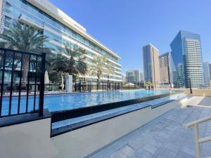 Fotografie z fotogalerie ubytování Hey! Over here! Cozy 1-BR in Dubai Marina v Dubaji