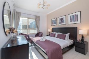 Fotografie z fotogalerie ubytování Hey! Over here! Cozy 1-BR in Dubai Marina v Dubaji