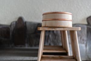Posezení v ubytování 素泊り旅館 Yururi