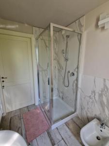 Imagen de la galería de Il Pino - Charming country house with pool, en Massarosa