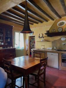 Nhà bếp/bếp nhỏ tại La Grande Quercia