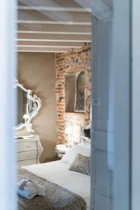 Kúpeľňa v ubytovaní Regia Rosetta - Royal Rooms Borghetto