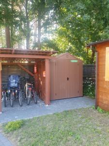 Zdjęcie z galerii obiektu Kurdybanek - Domki letniskowe w Stegnie