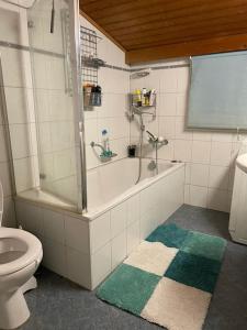 Koupelna v ubytování Dream vacation apartment easy to arrive with viewa