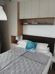 Katil atau katil-katil dalam bilik di apartman TARA aqua park
