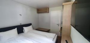 Postel nebo postele na pokoji v ubytování Sleep and Go - Budget