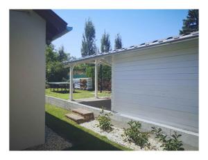 A garden outside Holiday home in Balatonfenyves 27939